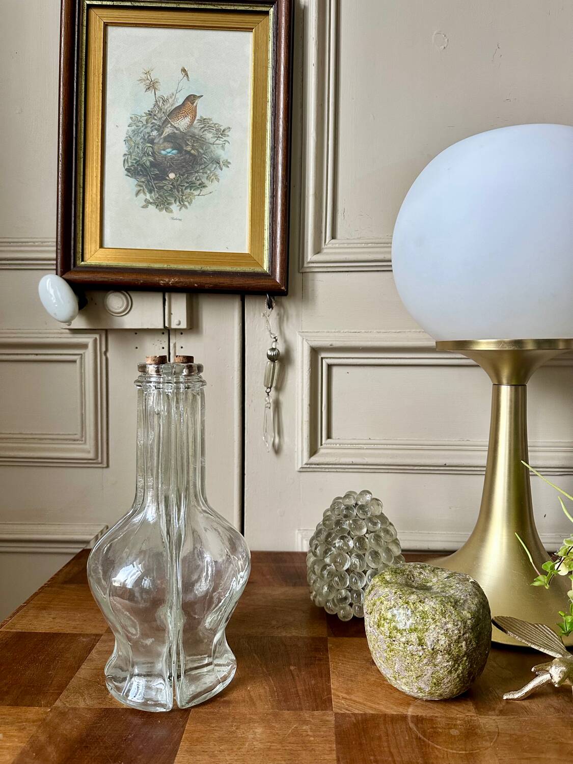 Compartmented liqueur decanter