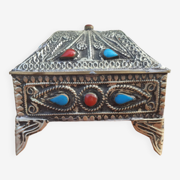 Moroccan jewelry box