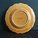 French vintage Majolica plate decorated with apples, in barbotine of Sarreguemines