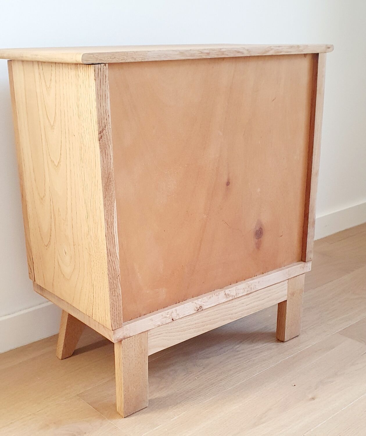 Furniture year 50 Scandinavian style