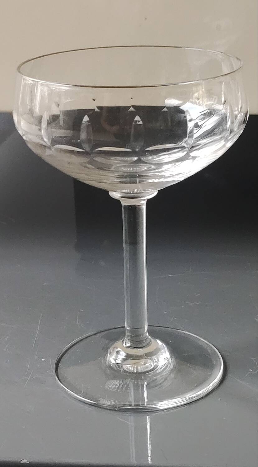 Lot of 6 x Champagne Coupes/Verreries Doyen. Art Deco. In half crystal.