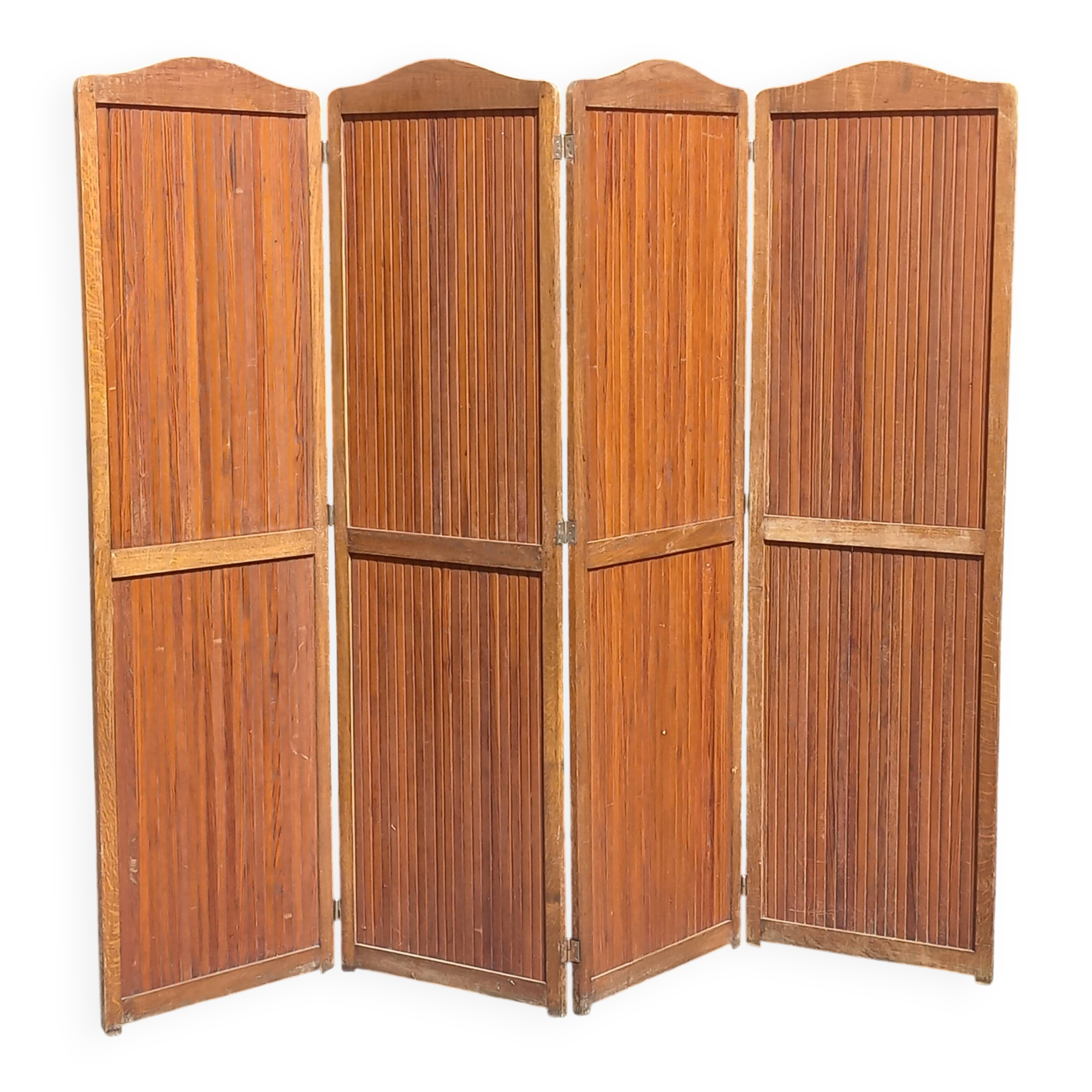 1930s bistro screen with slats