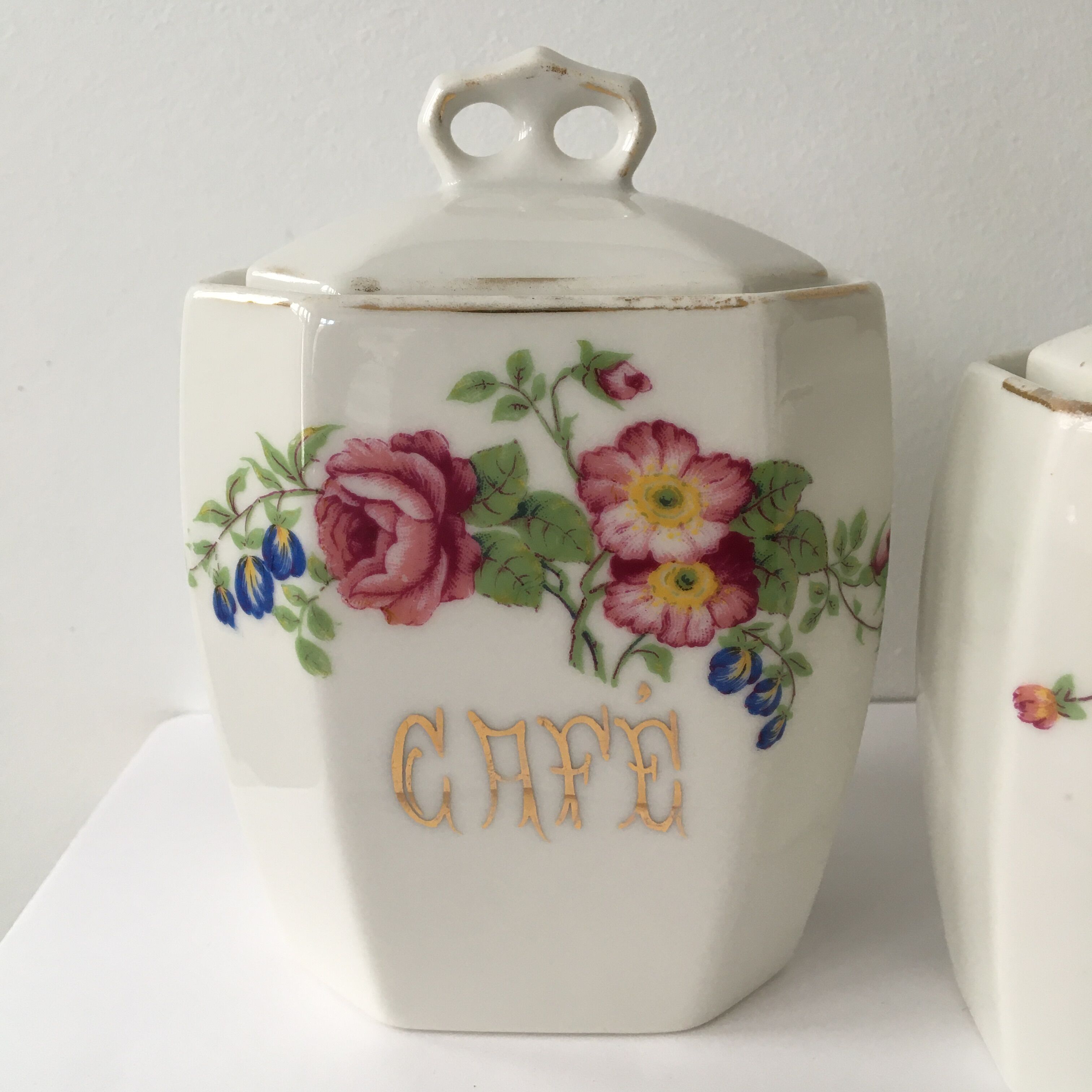 Pair of porcelain kitchen pots