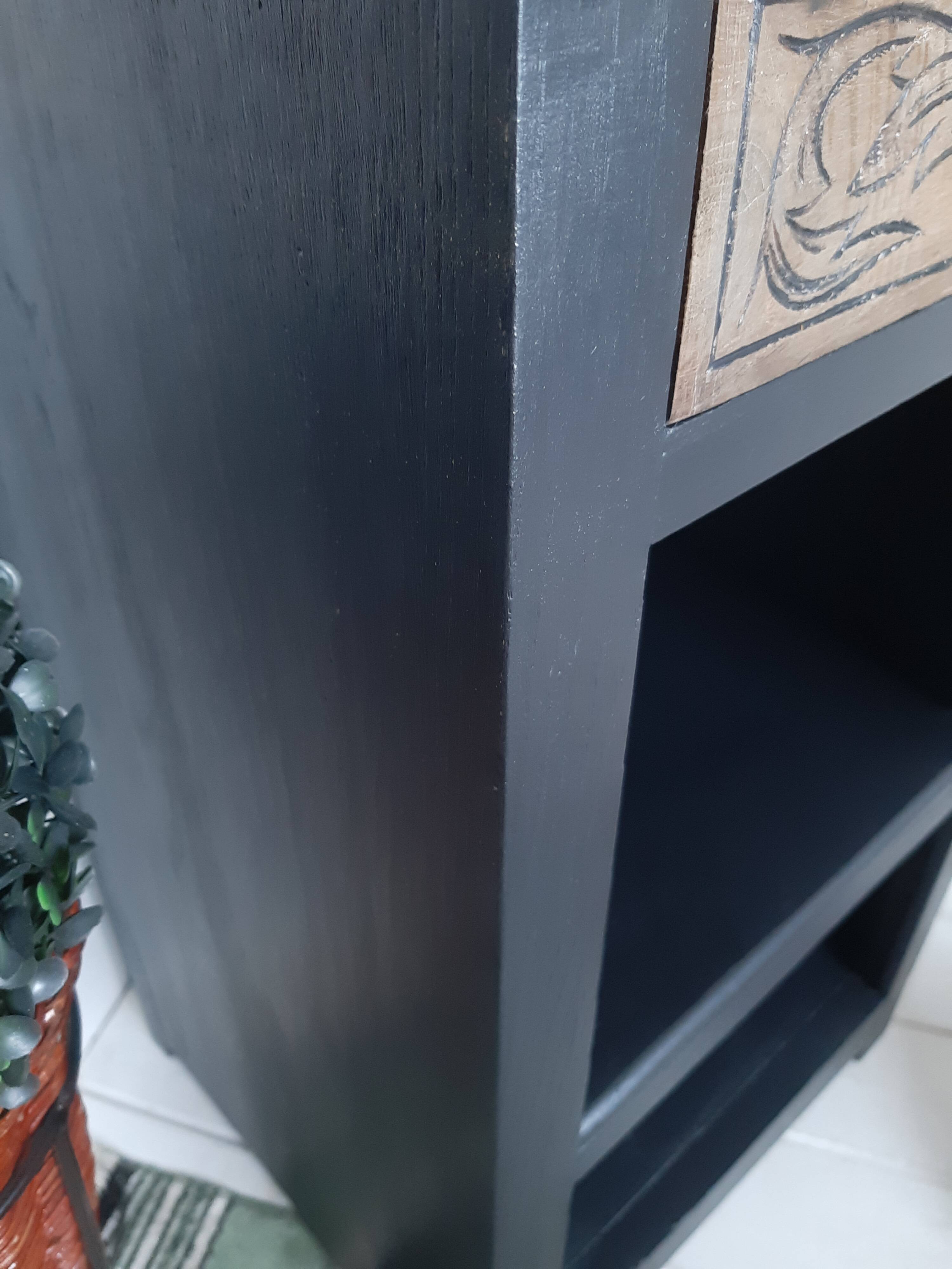 Bedside table/ Side cabinet