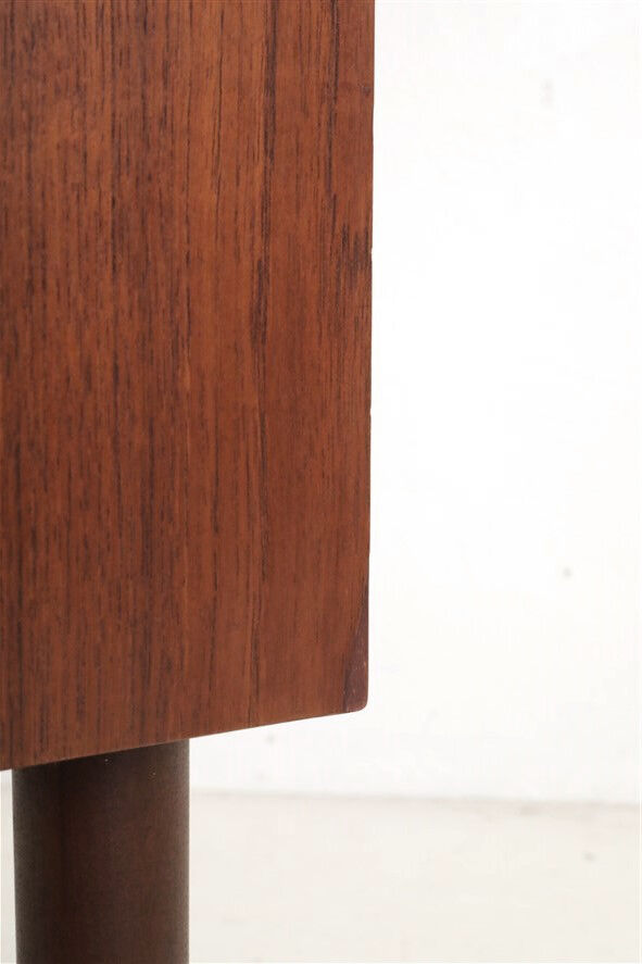 Mid-century teak bureau / secretary desk / Danish modern design / 1960s