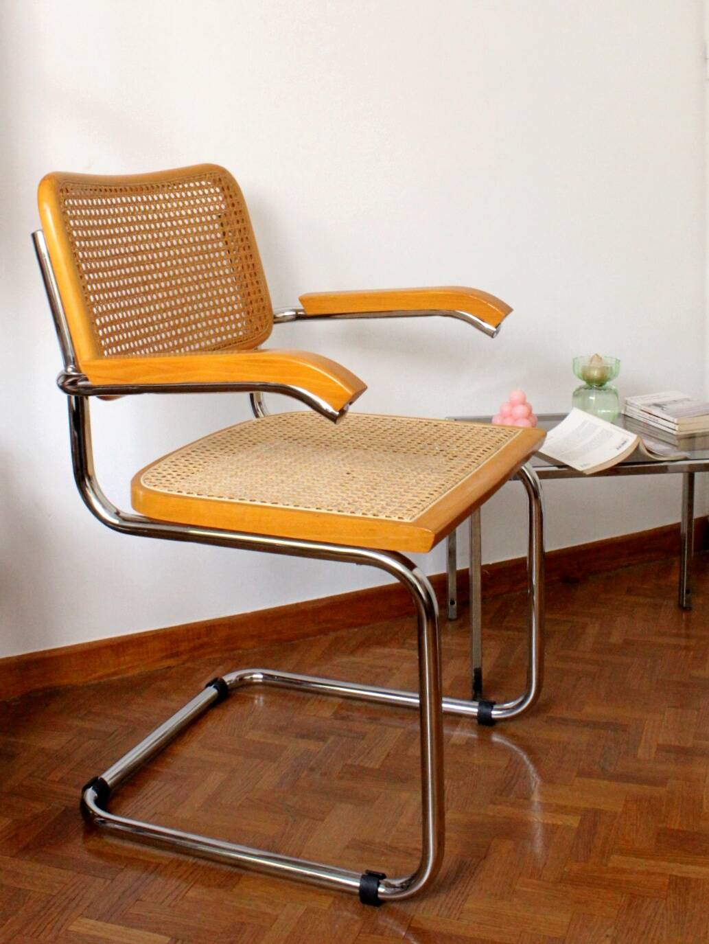 Fauteuil B64 en bois et cannage d'après Marcel Breuer