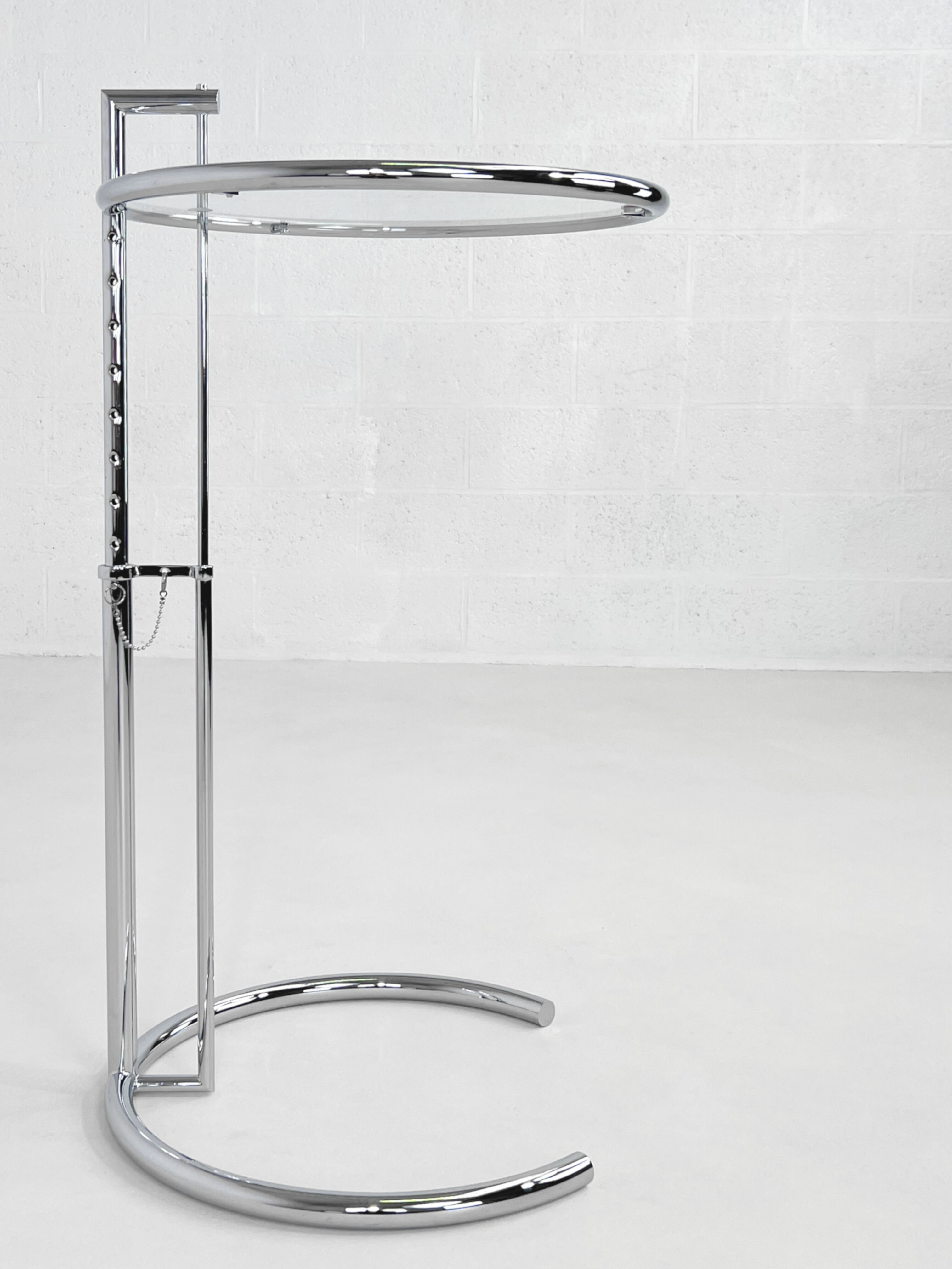 Side table E1027 or height-adjustable sofa end Eileen Gray