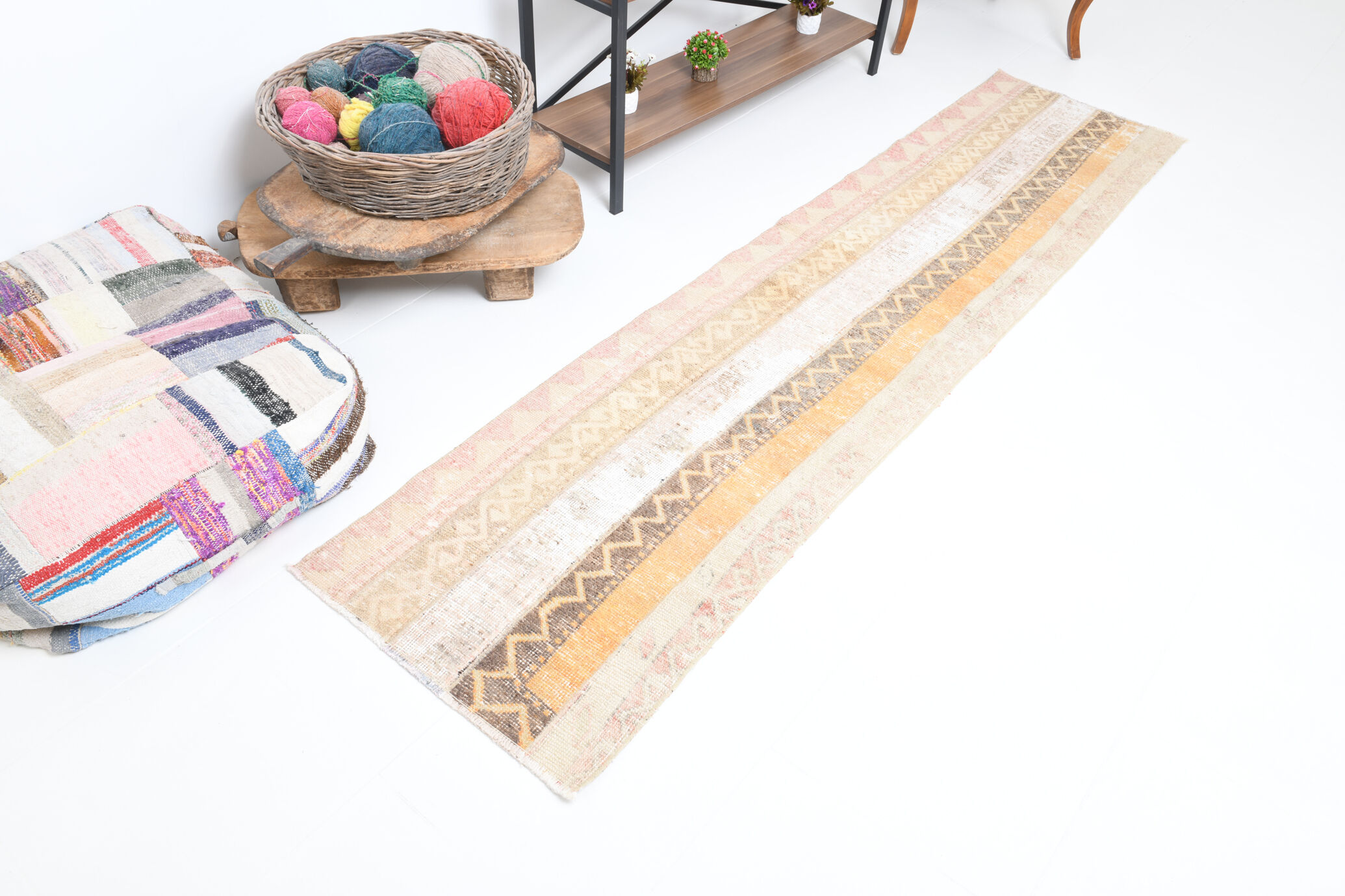 Vintage runner rug 268x63cm