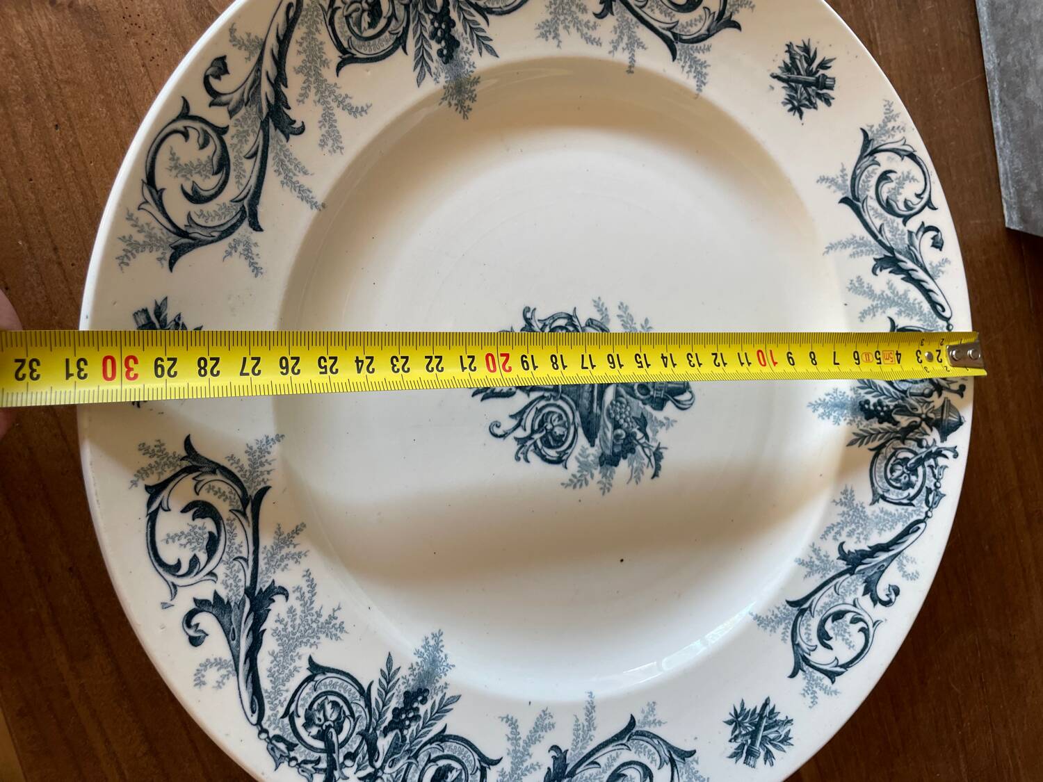 Serving dish