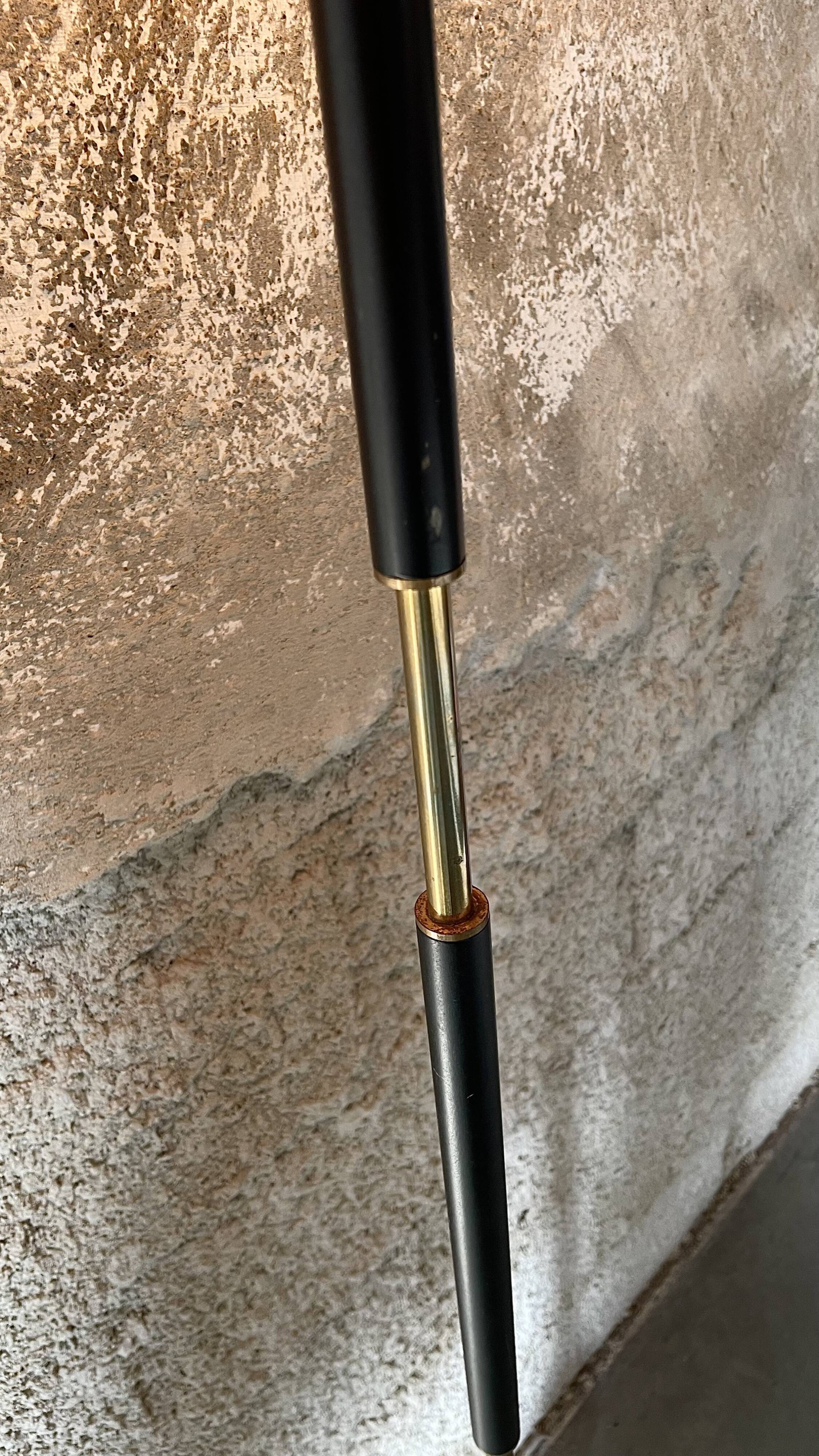 1960s floor lamp in brass and black lacquered steel