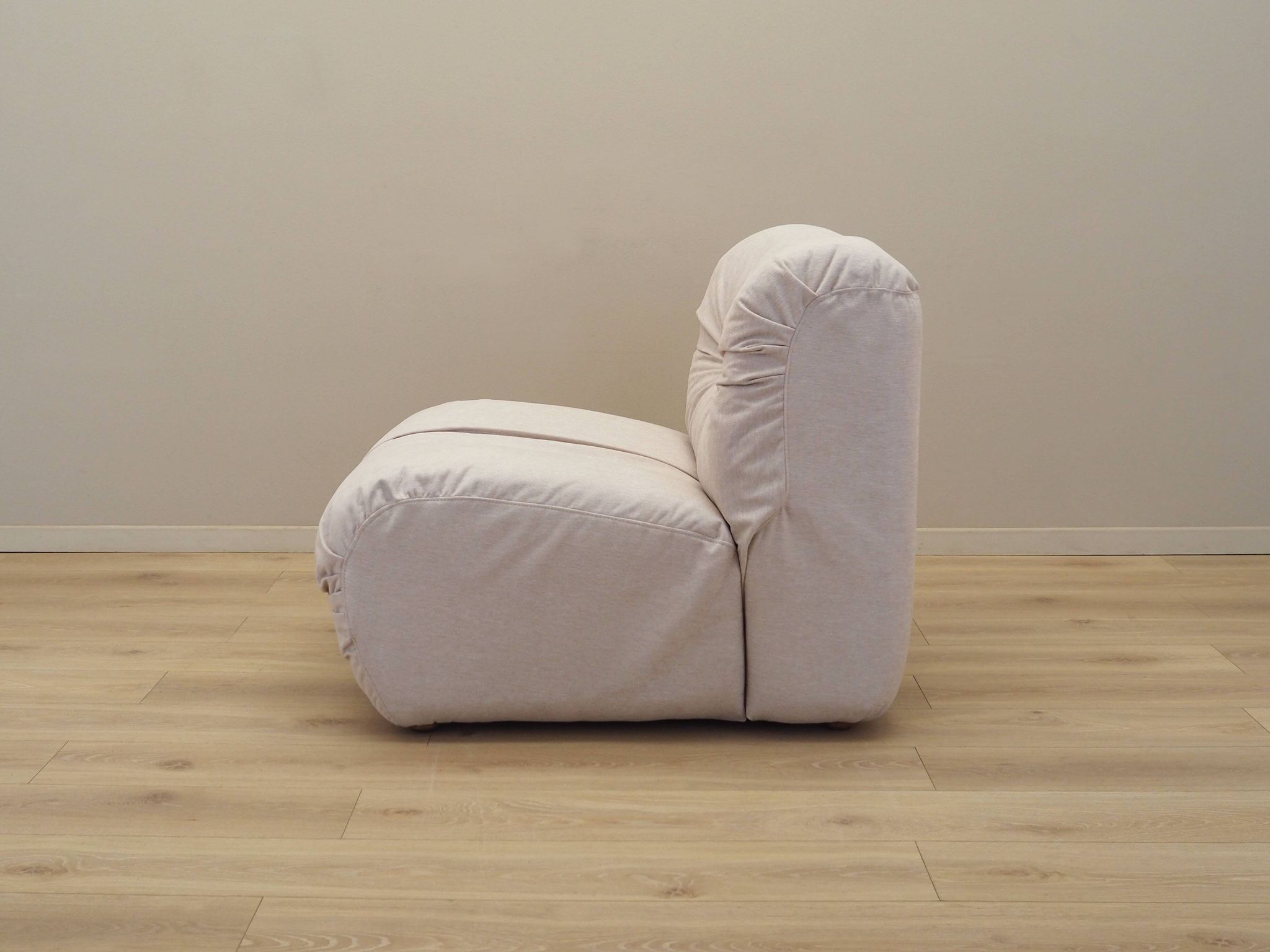 Beige armchair, Italian design, 1970s, production: Italy