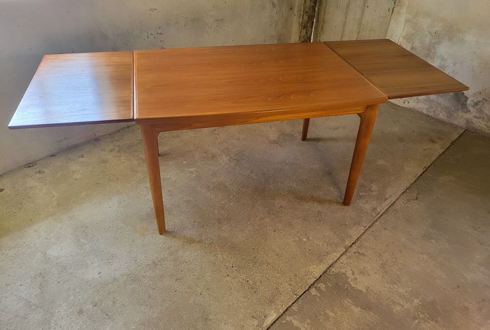 Table à manger extensible en teck par Grete Jalk pour Glostrup