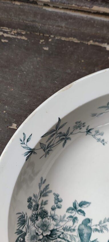 "Cute" hollow dish from Longwy