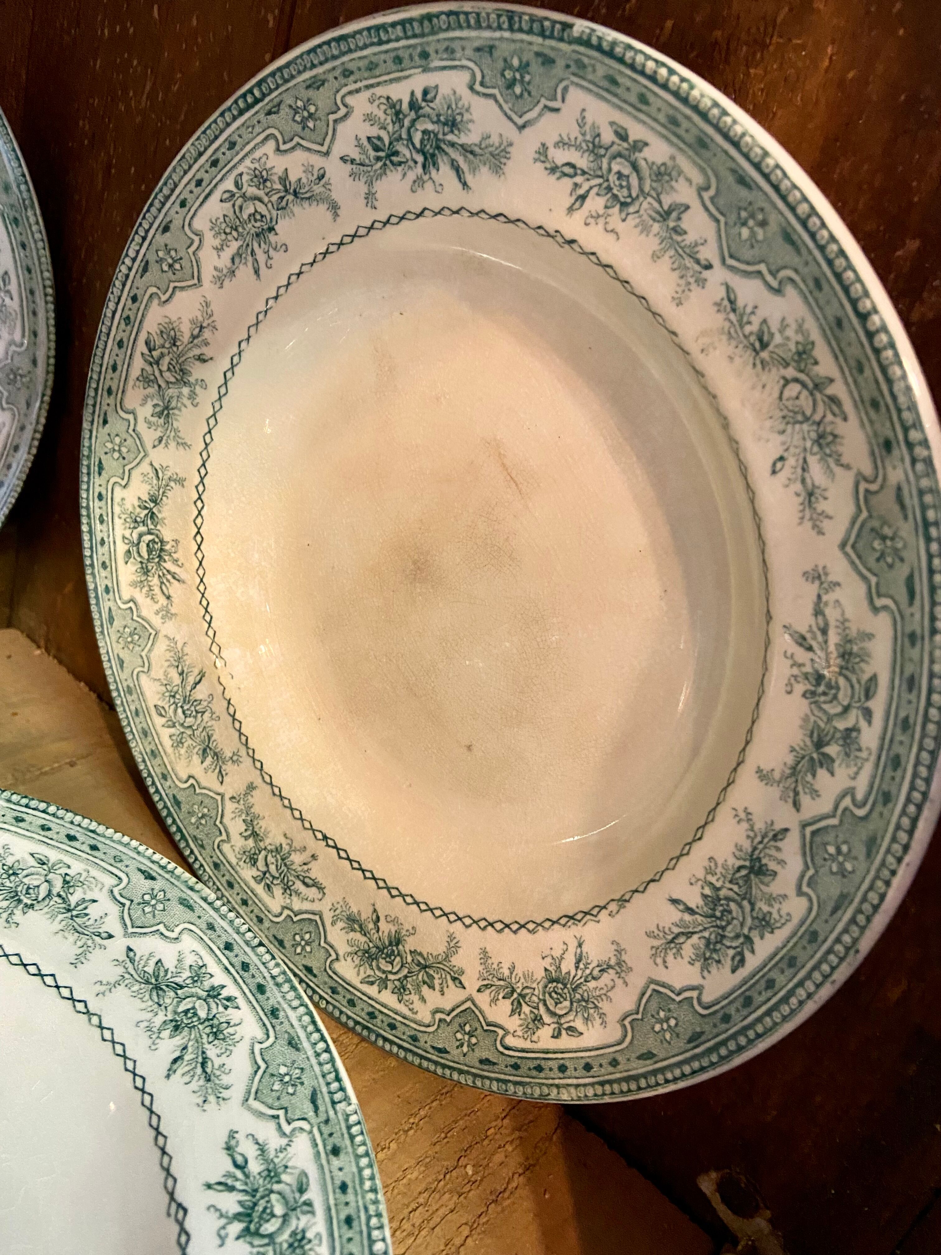 Lot green iron earth plates