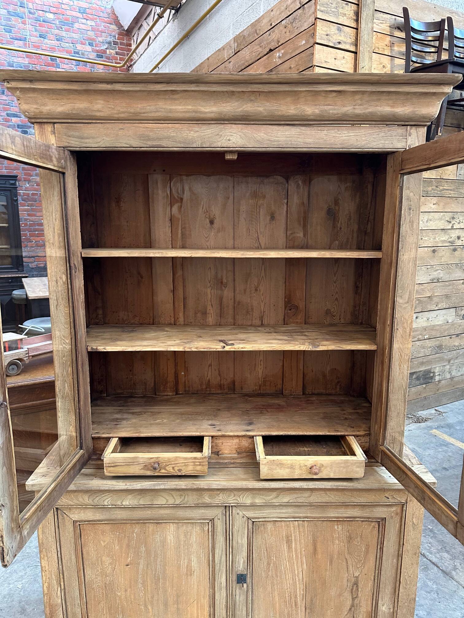 Solid oak dresser, late 19th century