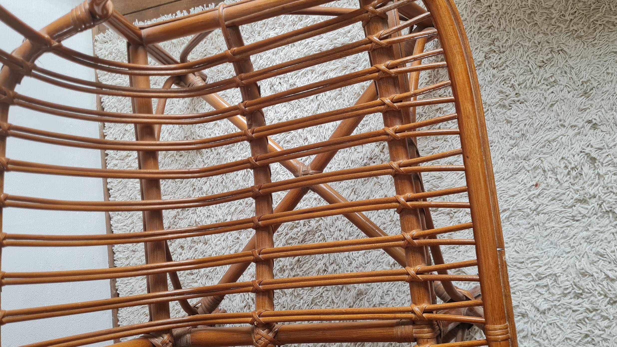 Vintage 1970s rattan bench