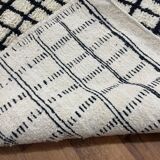 Moroccan rug made of natural wool, handmade, 3x2 m.