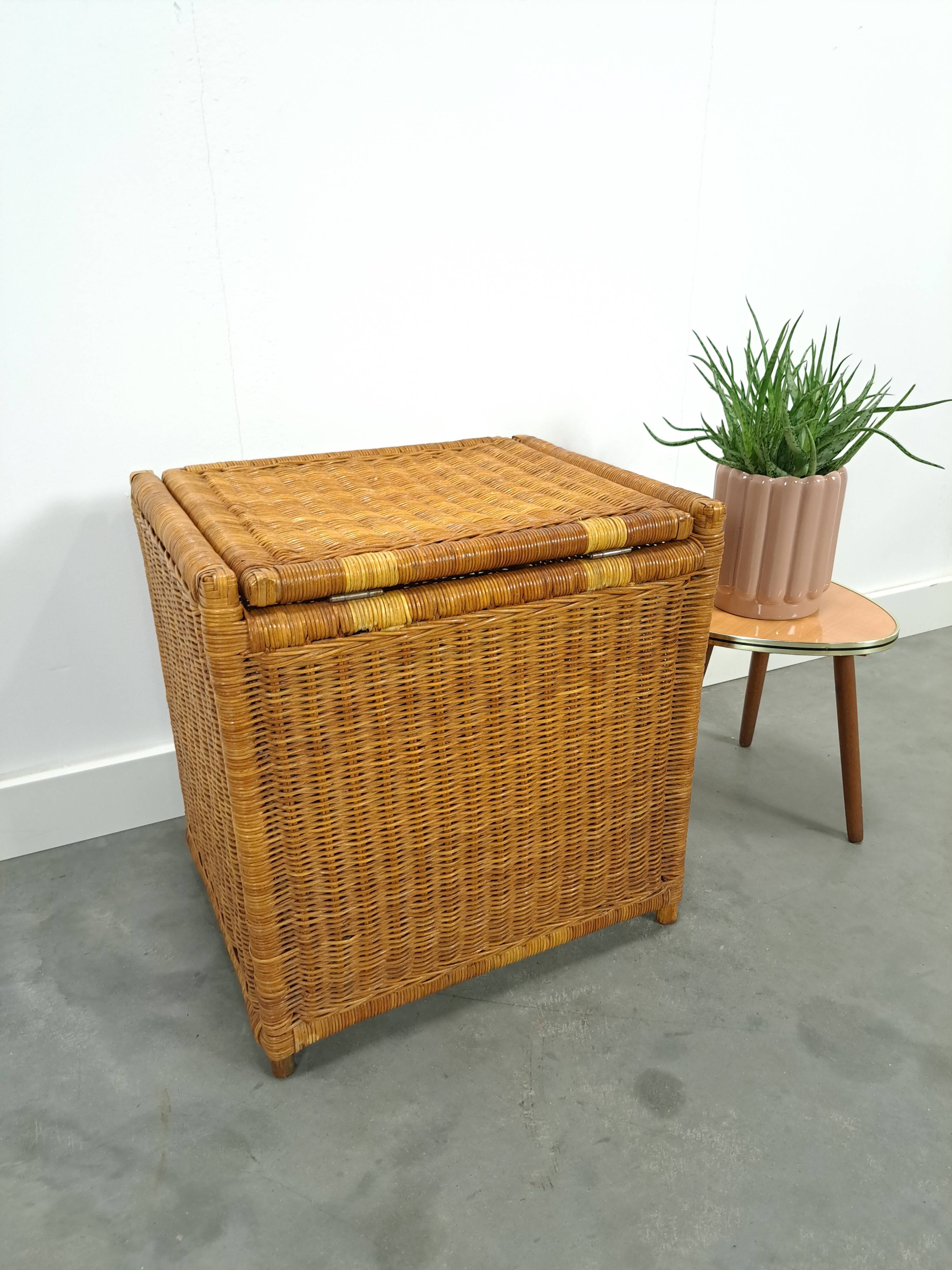 Wicker basket with lid with bear, vintage toy basket