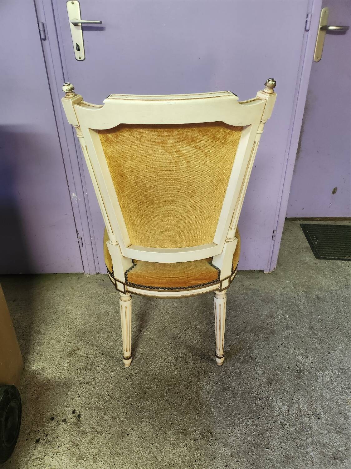 Chaise fauteille style Louis XVI