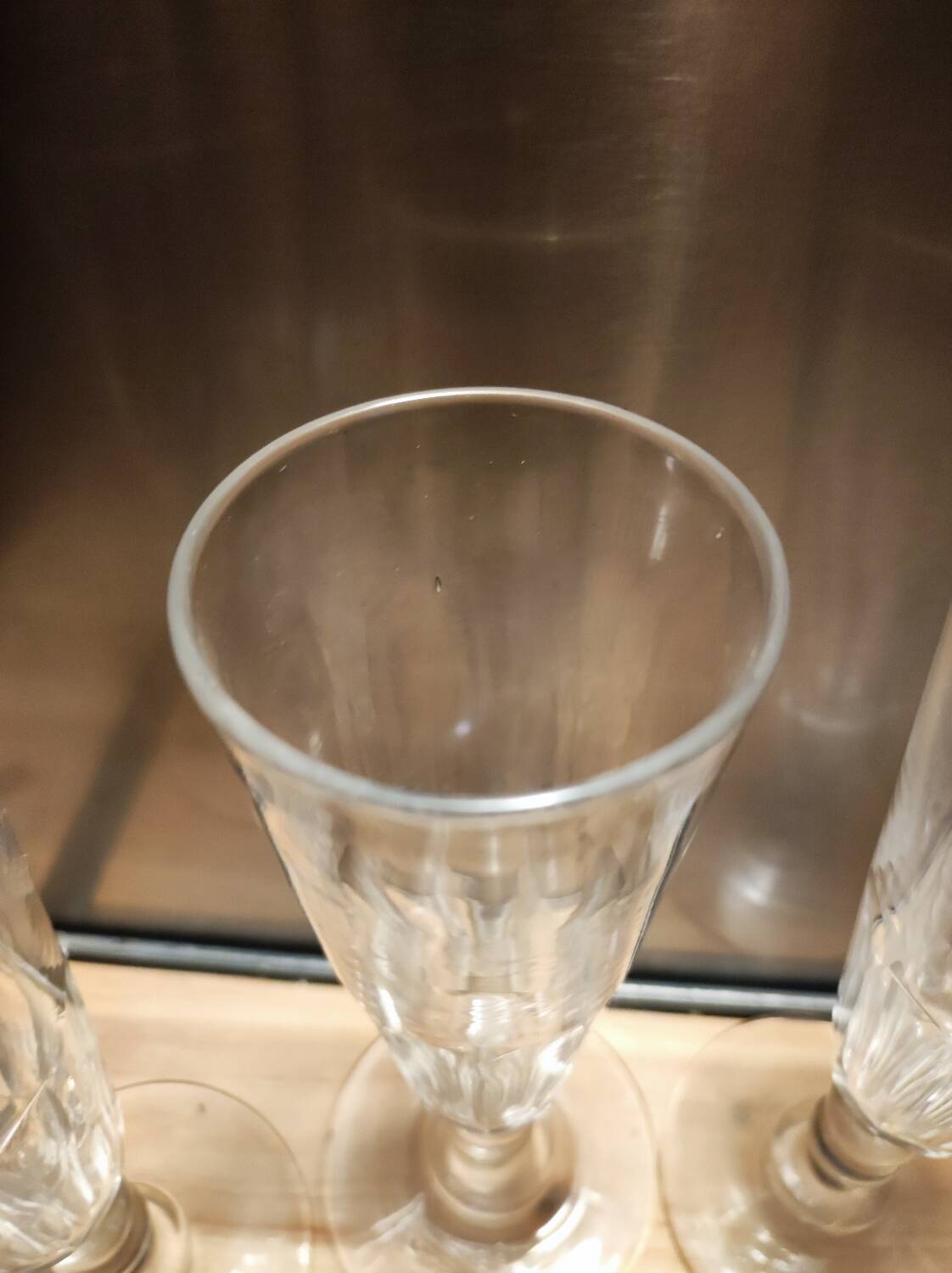 4 champagne flutes with cut sides, late 19th century