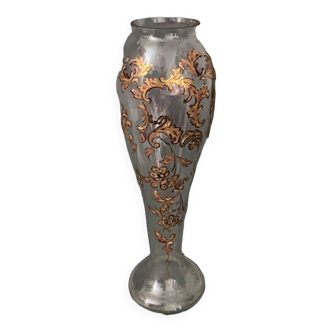 Vase 1900 soliflore en verre blanc rehaussé de dorures début XXe