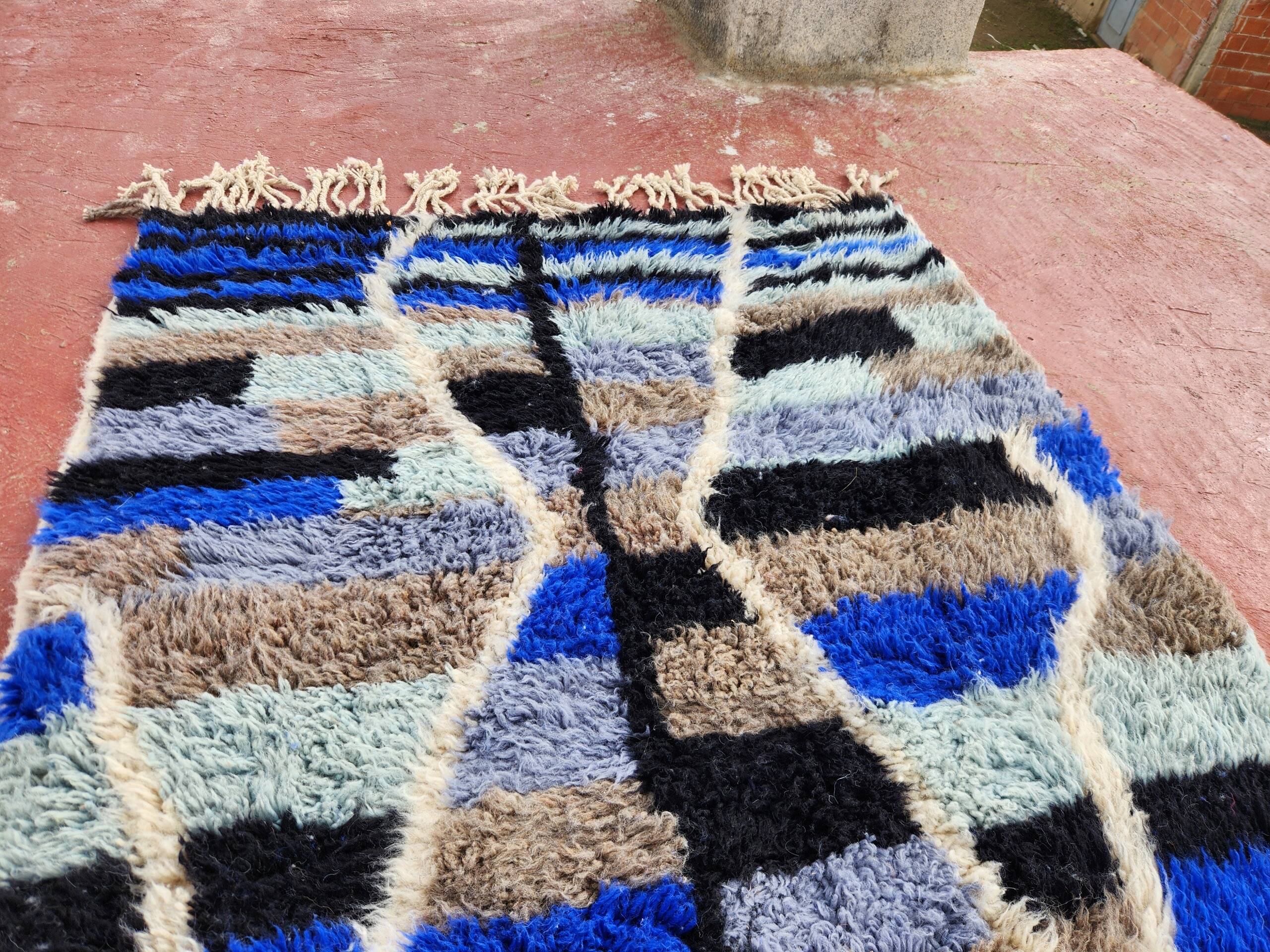 Beni Ouarain rug 300x130 cm – Handmade piece in thick wool,