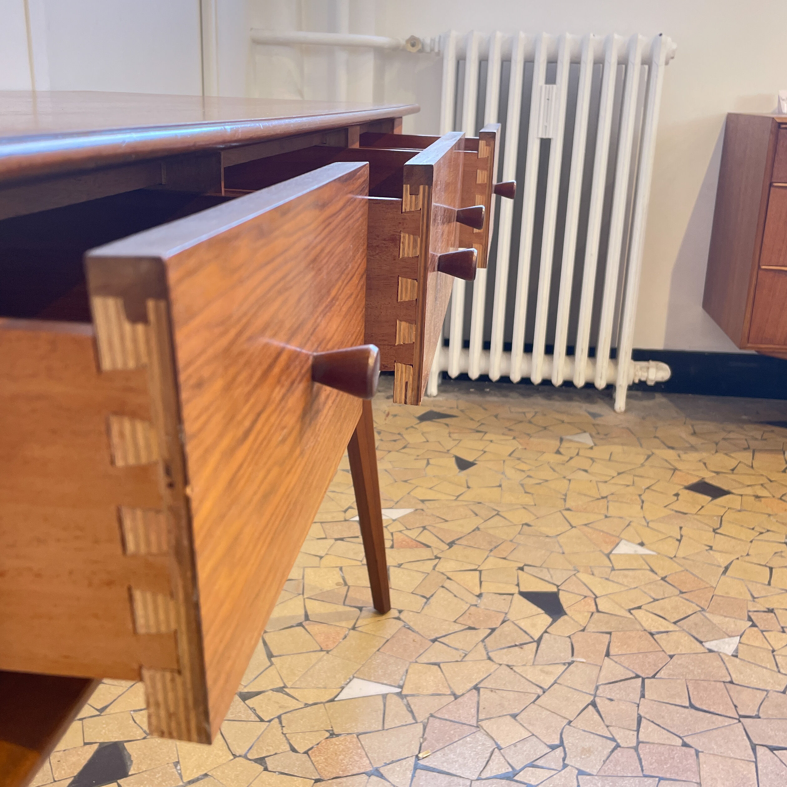 Console / Desk compass feet