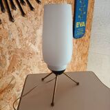 Tripod lamp
