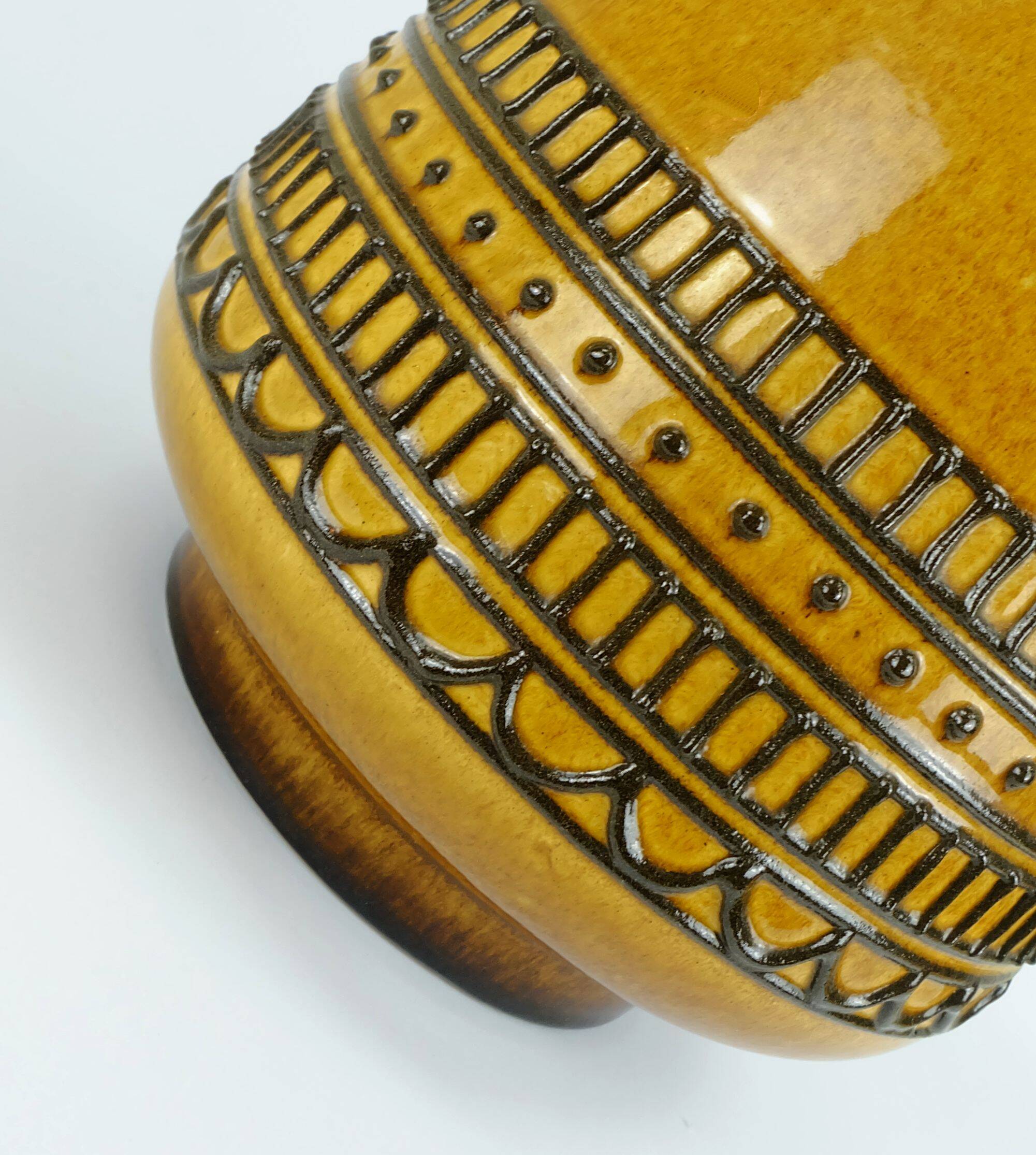 huge 60's VASE jug model 88 35 amber and brown with black abstract pattern