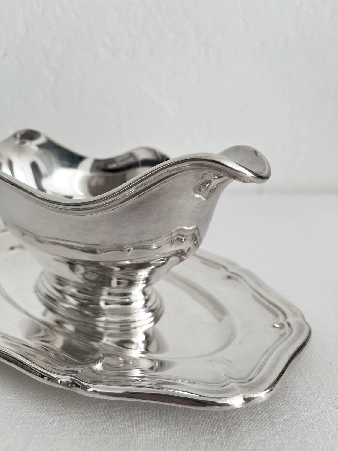 Ercuis silver-plated metal gravy boat