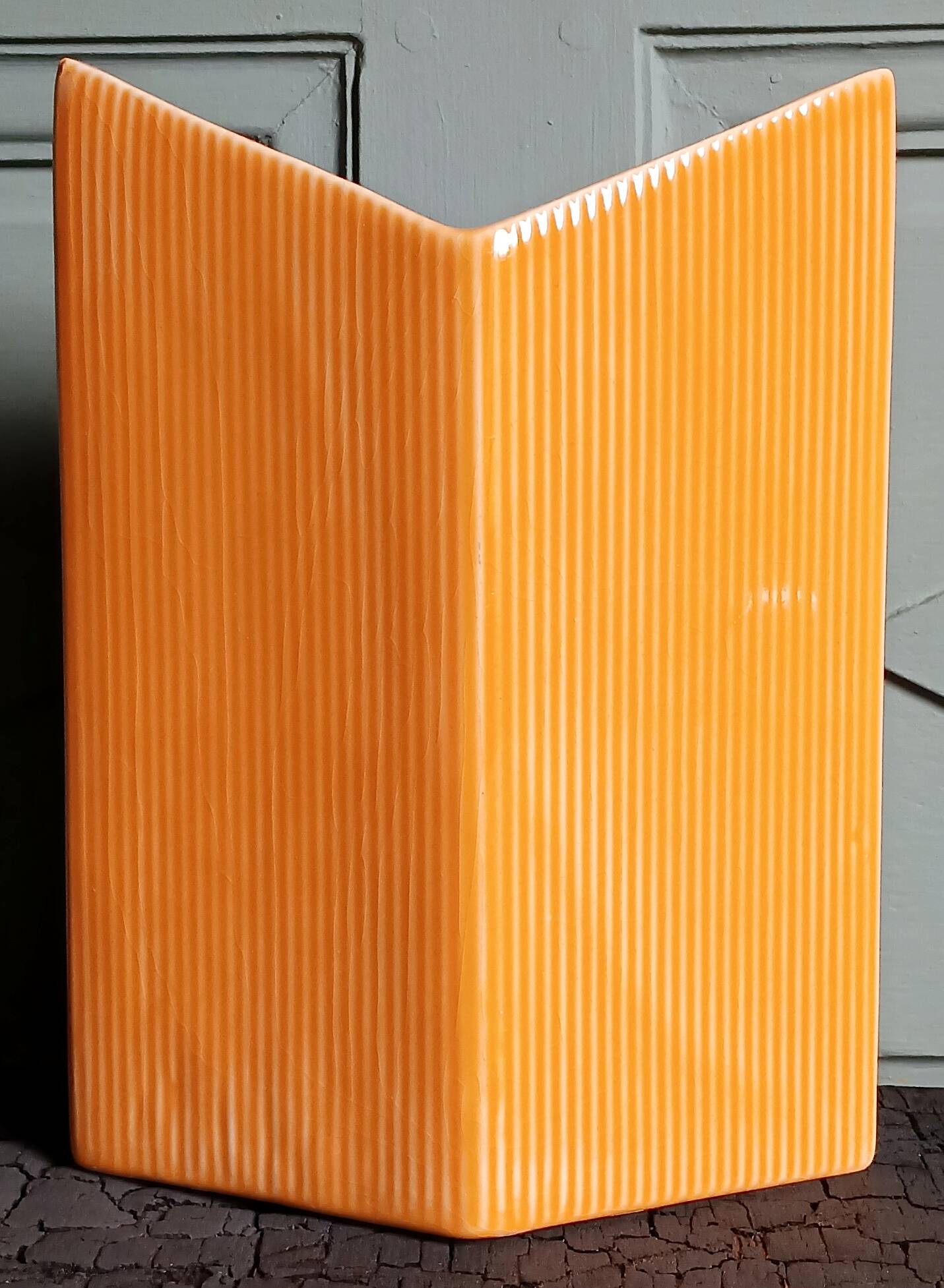Memphis Asa vase style, Germany around 1980