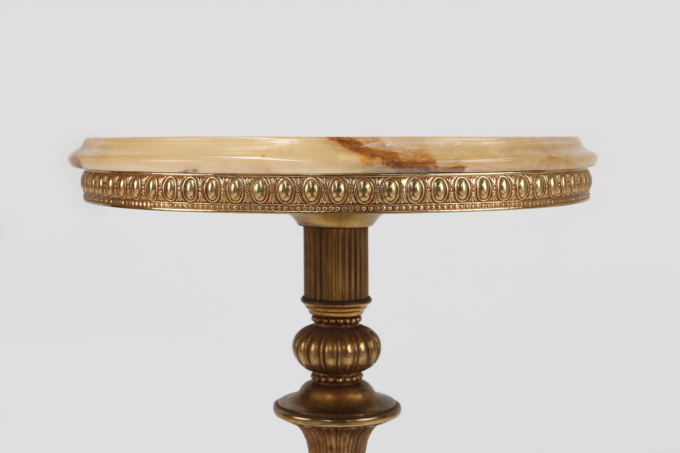 Beautiful brass side table with onyx marble top, France ca. 1950