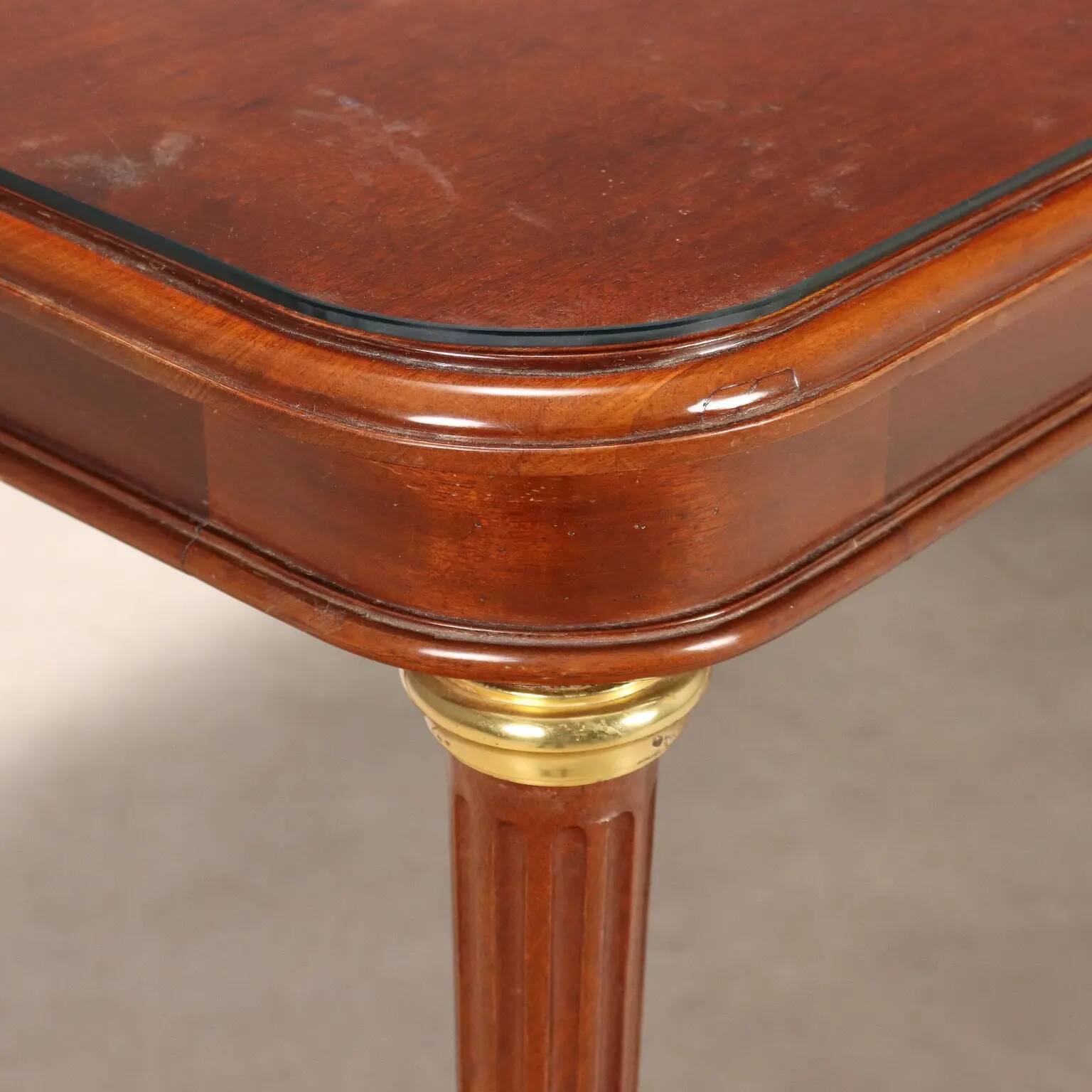 Antique mahogany table with gilded bronze and glass, United Kingdom 1900s