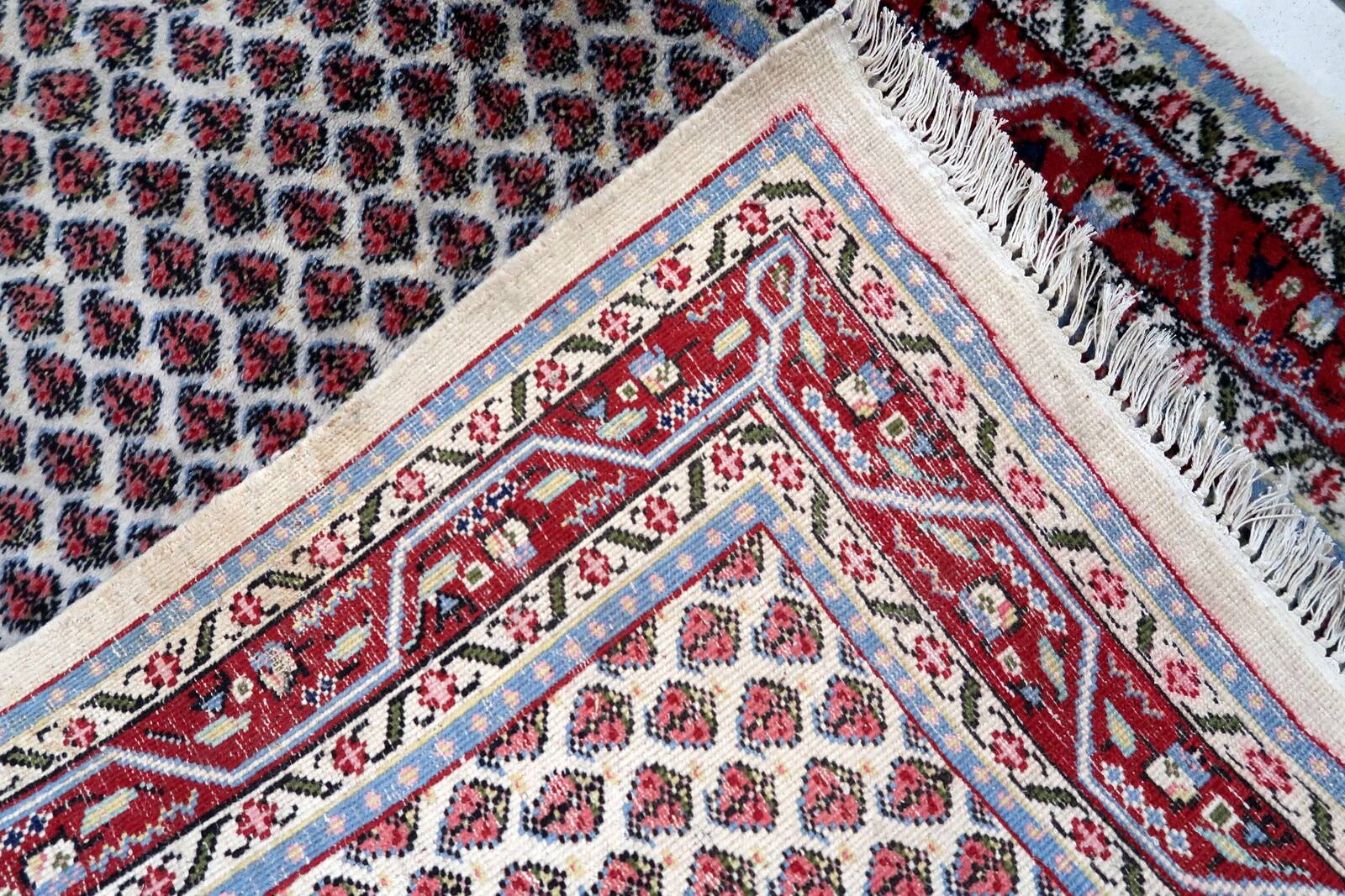 Tapis vintage indien Seraband fait main en laine – 94 x 162 cm – 1970s