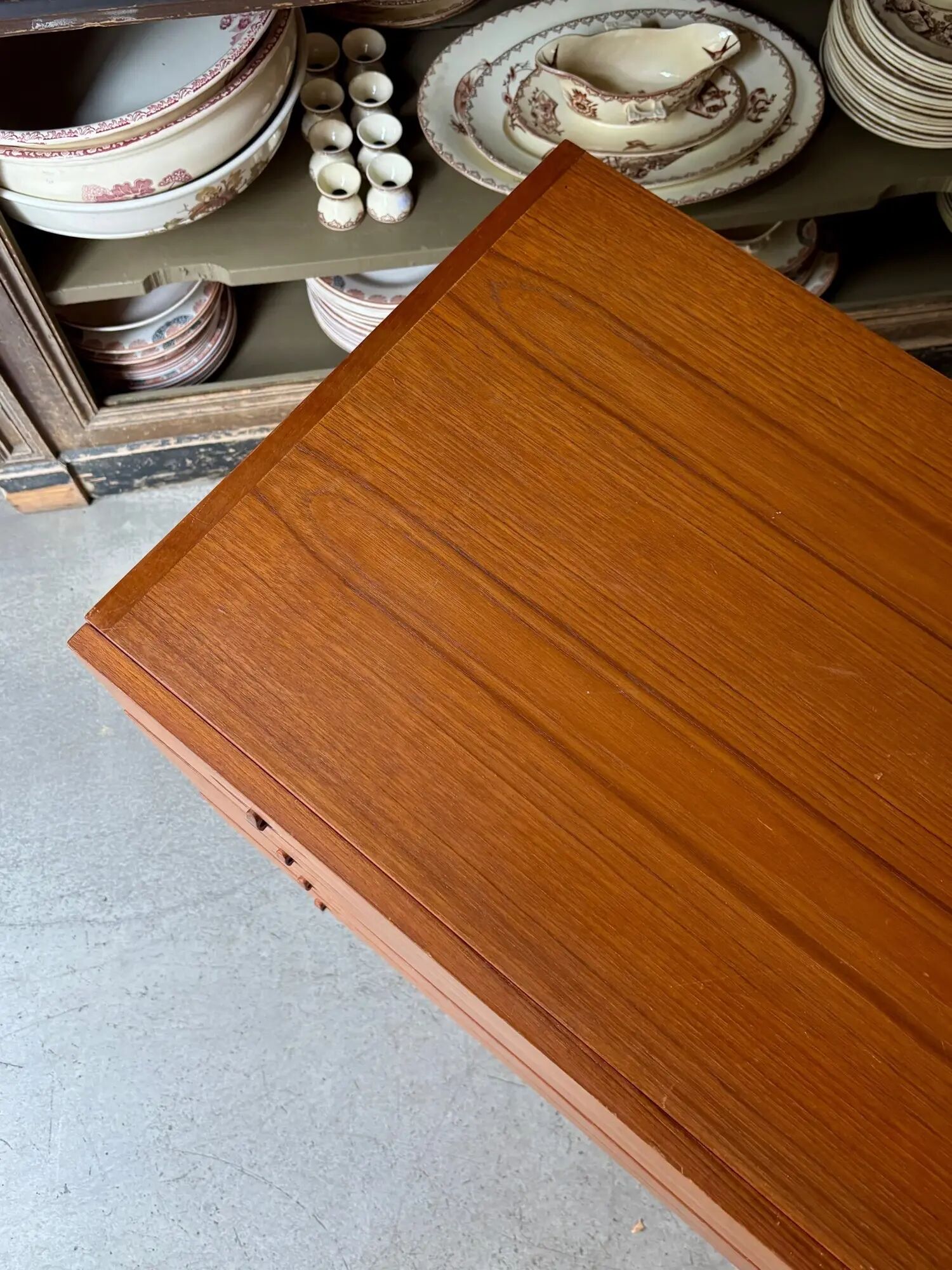 Chest of drawers with 4 drawers in teak attributed to Henry Walter Klein.