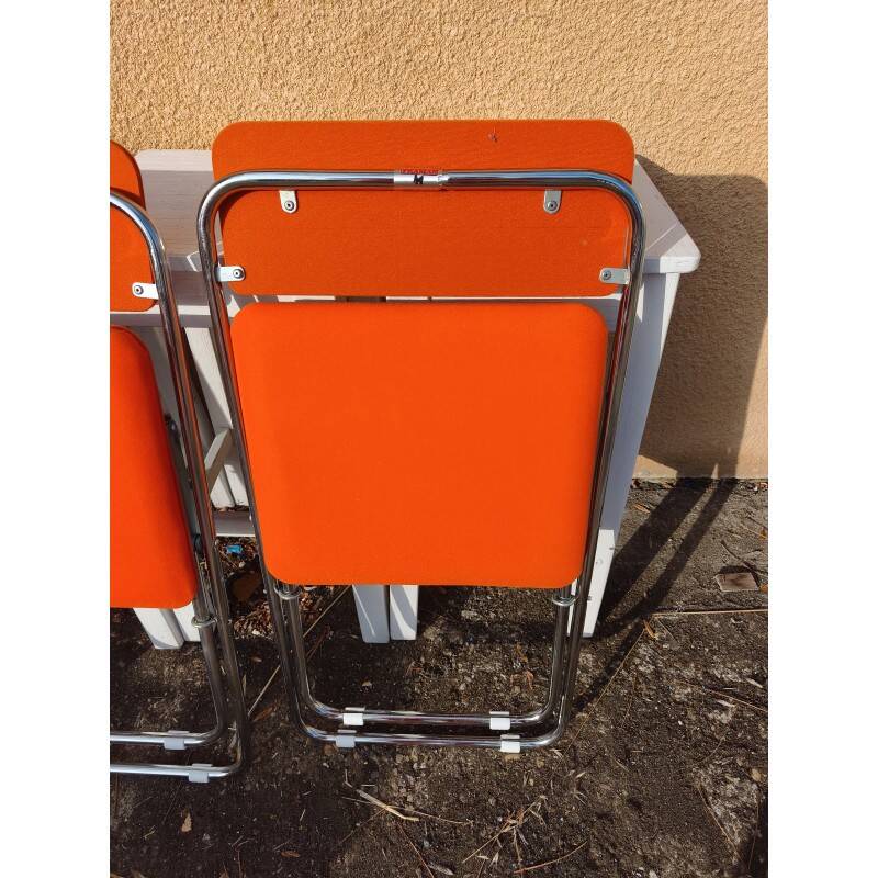 3 folding chairs: Framar