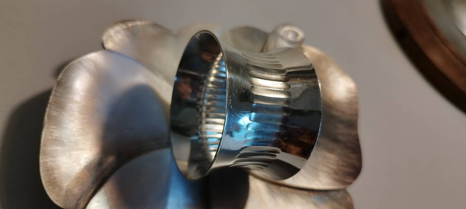 Boulenger napkin ring in silver metal