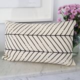 Coussin en coton brode