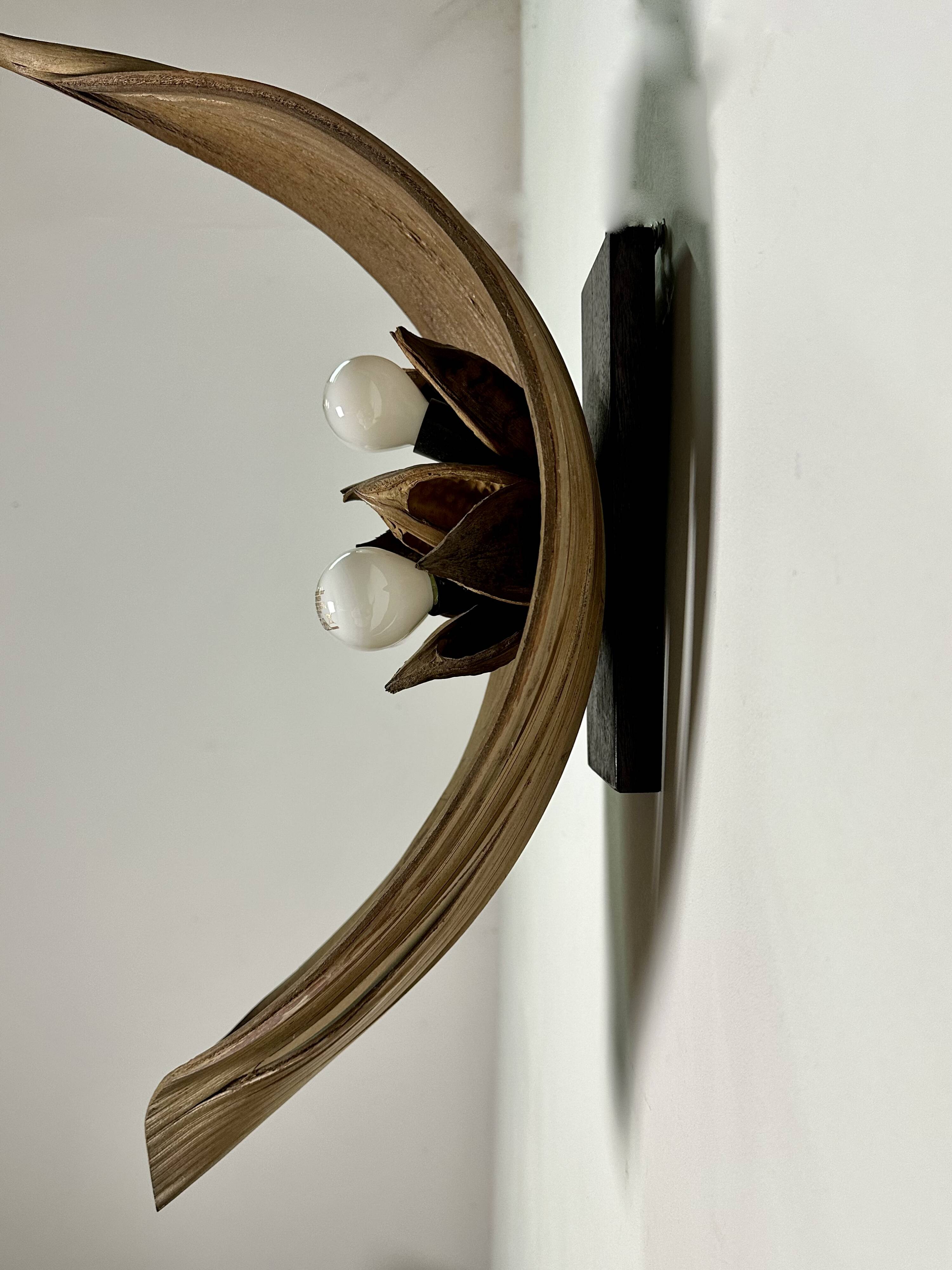 Vintage 70'S banana leaf wall lamp