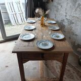 Farm table