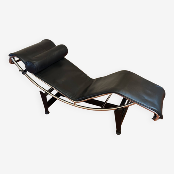 Chaise Longue LC4 Perriand Jeanneret Le Cobusier , édition cassina