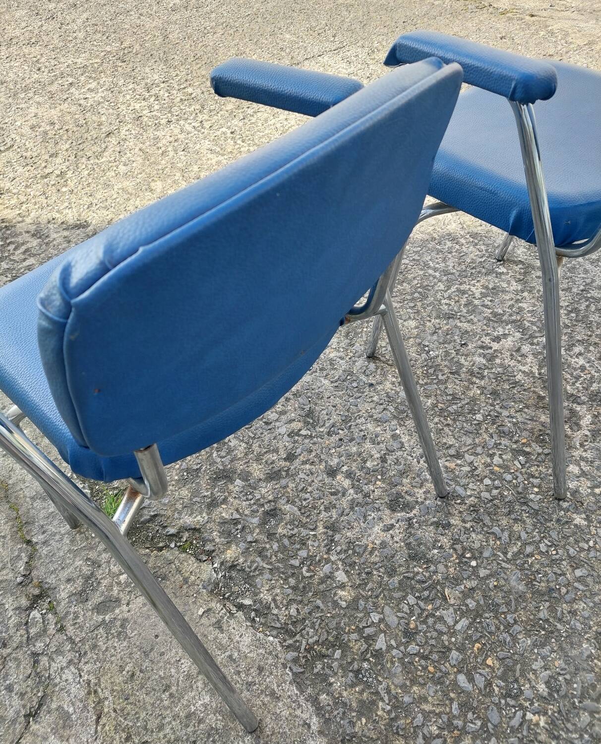 Set of 6 vintage chairs