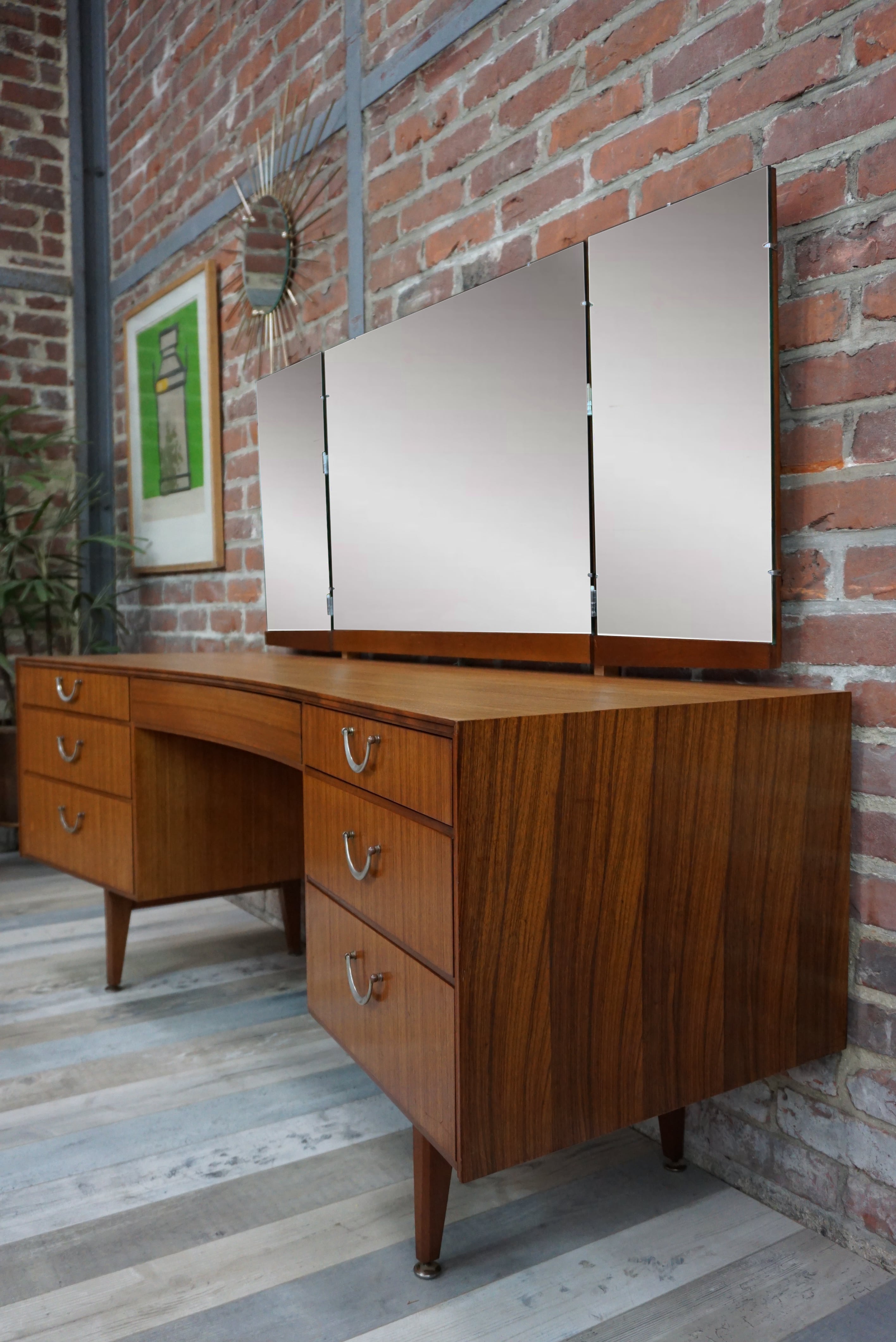 Curved dressing table 50-60s teak