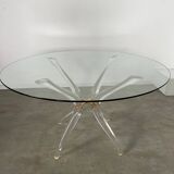 Venice model round dining table from Madelia by Paris Altuglas foot