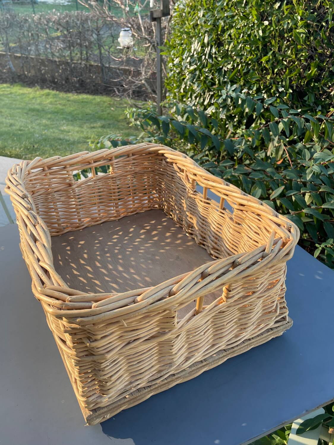 Wicker basket