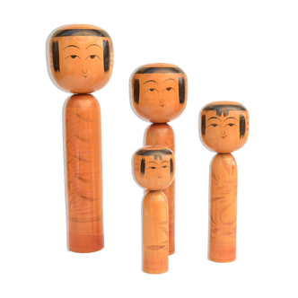 Ensemble de 4 poupées Kokeshi Japon années 1960