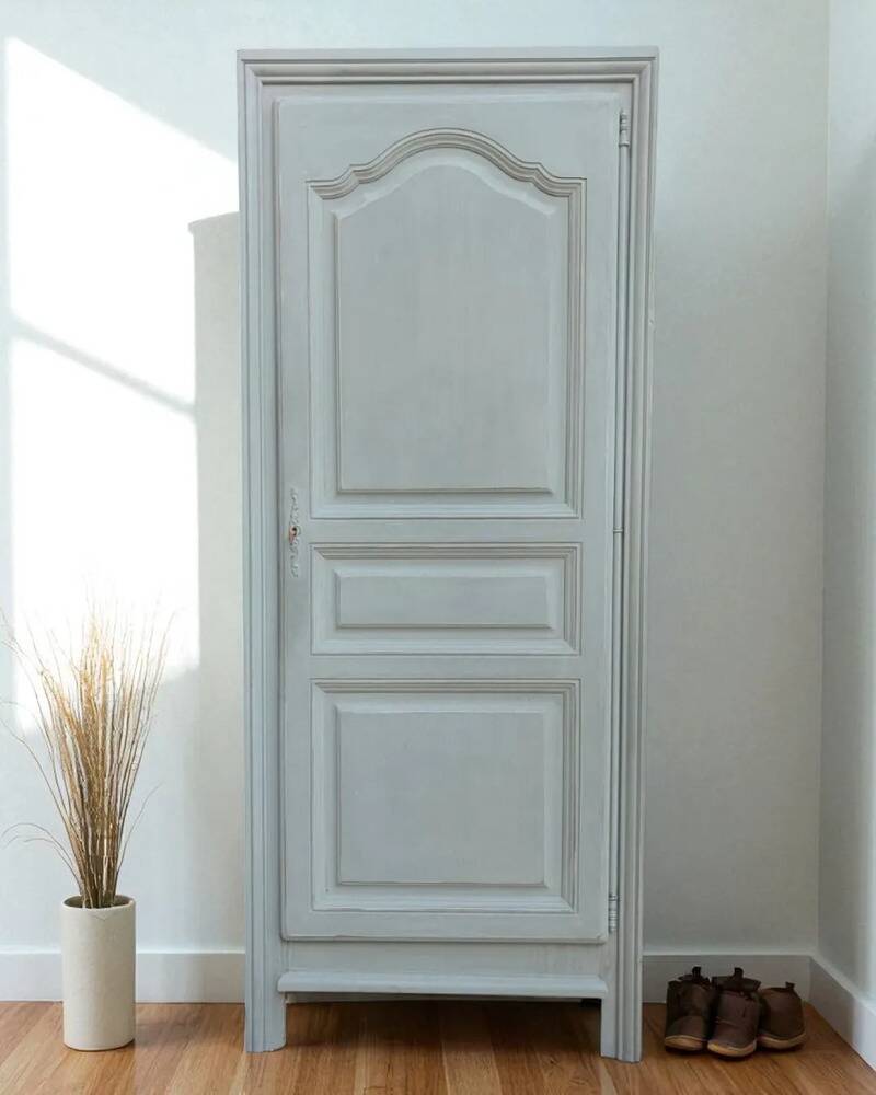 Vintage Parisian wardrobe