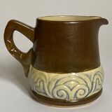 Theiere and milk jar thereof