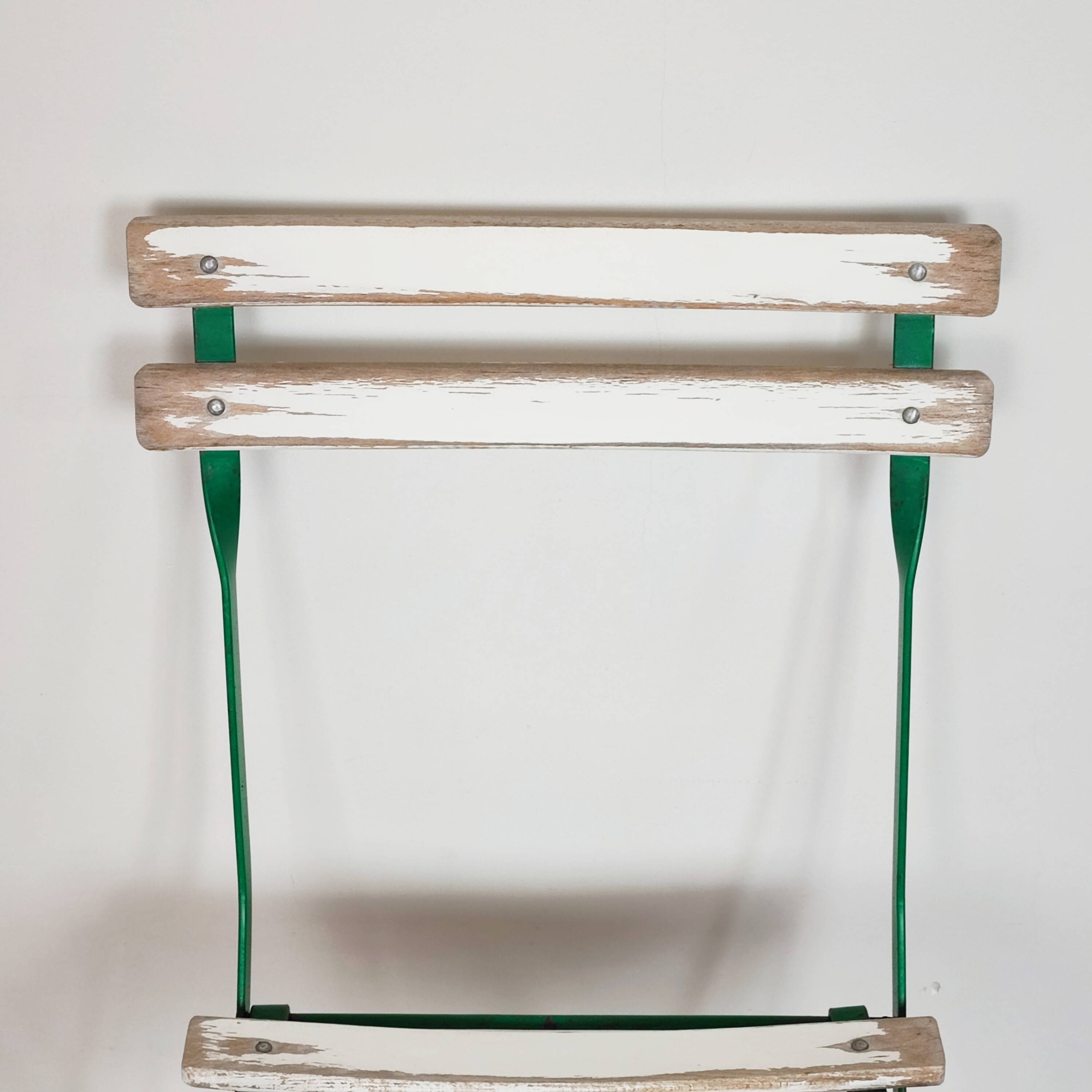 Folding garden chairs