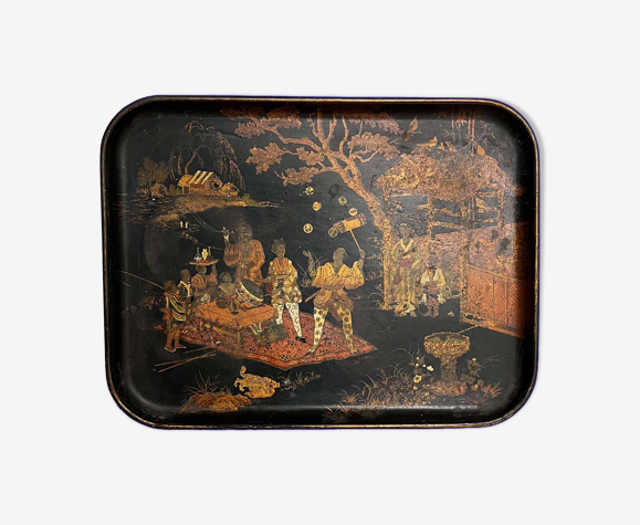 Plateau en bois asiatique